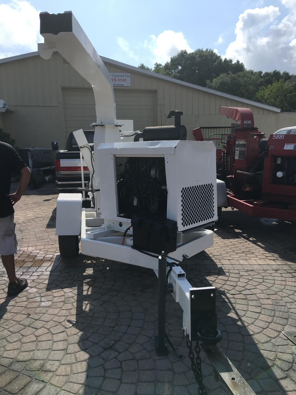 Altec DC1217 tow-behind wood chipper